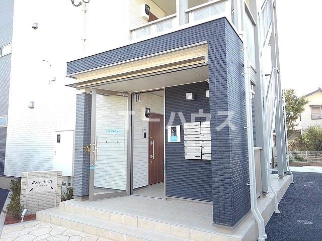 エントランス　エントランス