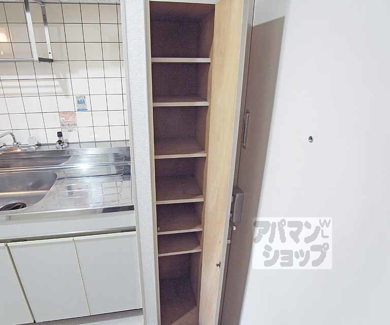 収納　靴箱です。