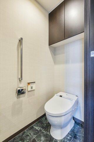 ＪＲ山手線 品川駅 徒歩14分 42階建 築20年のトイレ写真