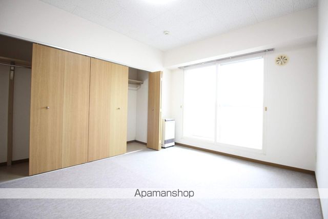 SーCOURT28の居間写真