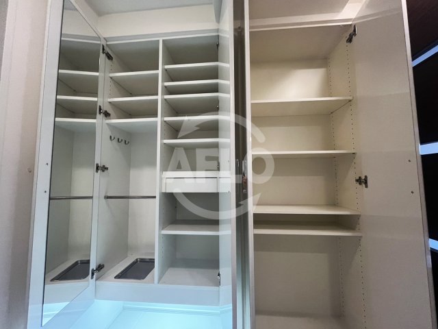収納　アルス大手前プレミア　玄関収納