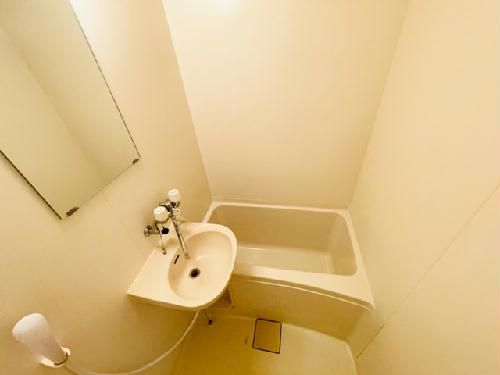 レオパレスマツナミの外観写真