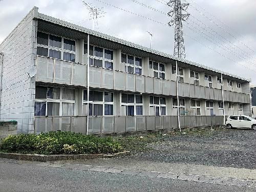 レオパレスマツナミの外観写真