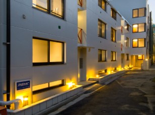 ＪＲ常磐線 北千住駅 徒歩3分 4階建 築12年の外観写真