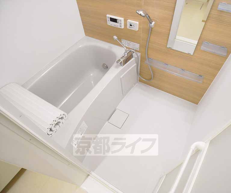 バス・シャワールーム　大人もゆったり