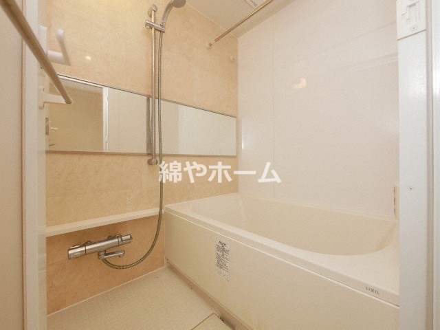 バス・シャワールーム　日々の疲れを癒すお風呂付です