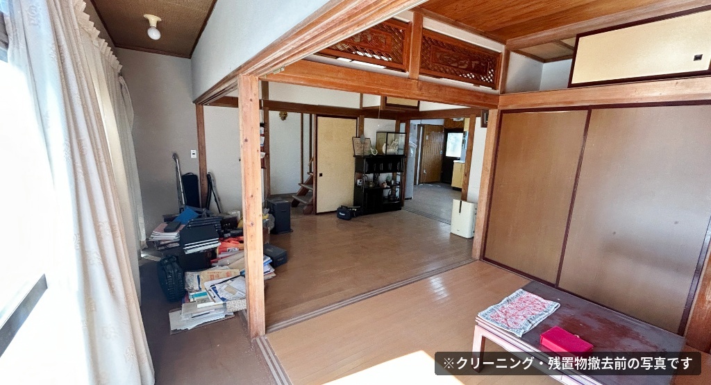 収納　残置物撤去・クリーニング前の写真です。
