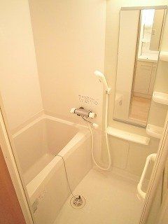 バス・シャワールーム　バス(別部屋参考写真)