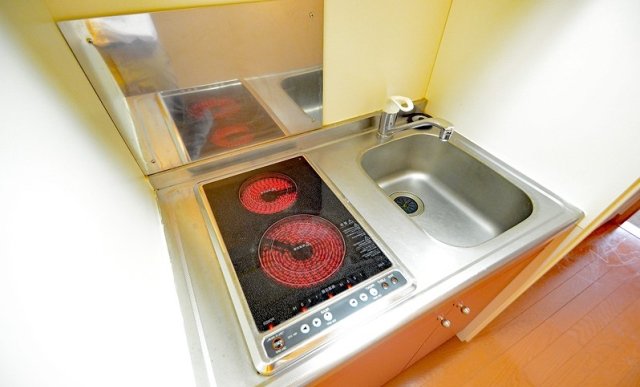 キッチン　同物件別号室