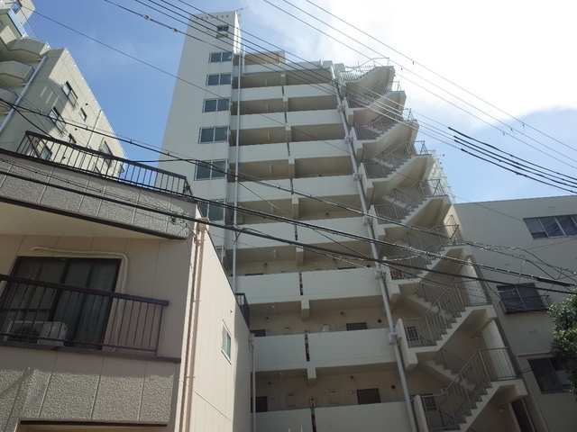 神戸市須磨区若宮町のマンションの建物外観