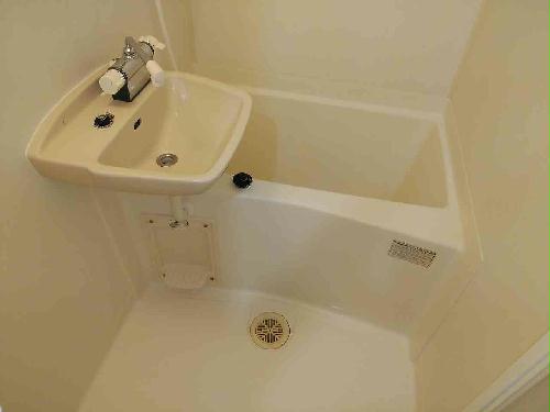 バス・シャワールーム　設備・使用は号室により異なる為、現況を優先致します。