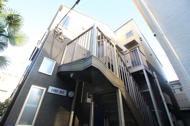 【ルーナ ブルの建物外観】