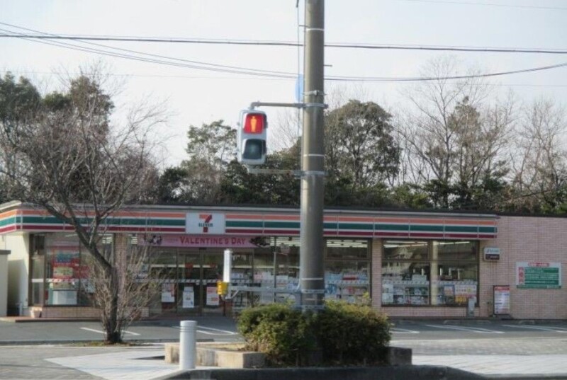 【浜松市浜名区都田町のマンションのコンビニ】