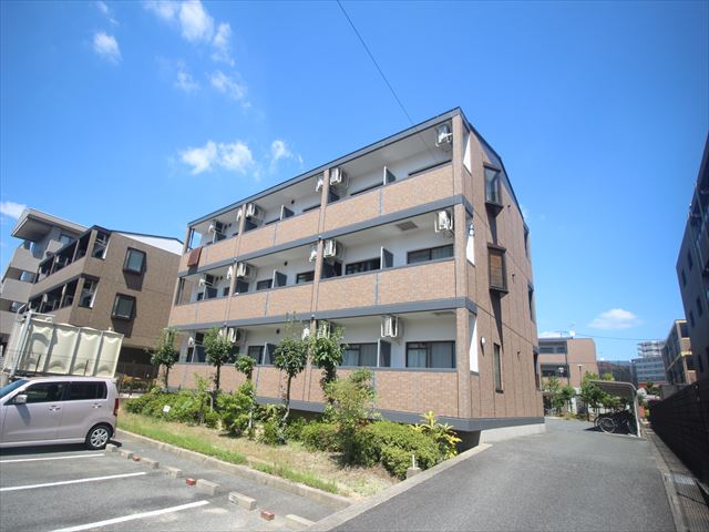 Univer City築地（チクチ）E館　325～331号　★の建物外観