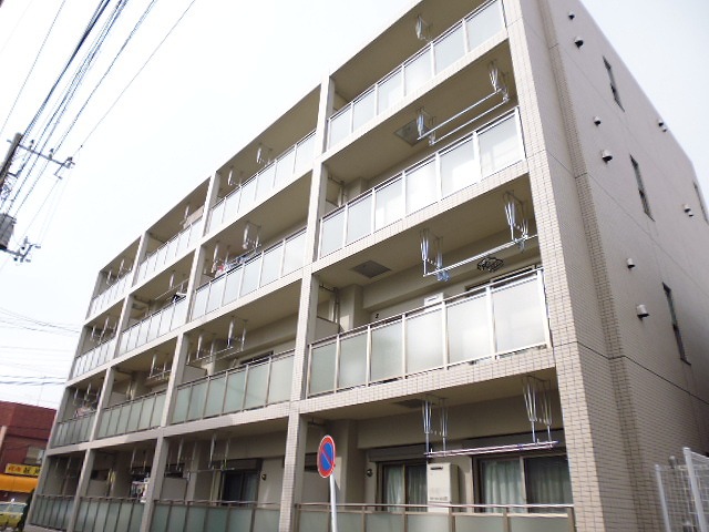 川崎市川崎区渡田のマンションの建物外観