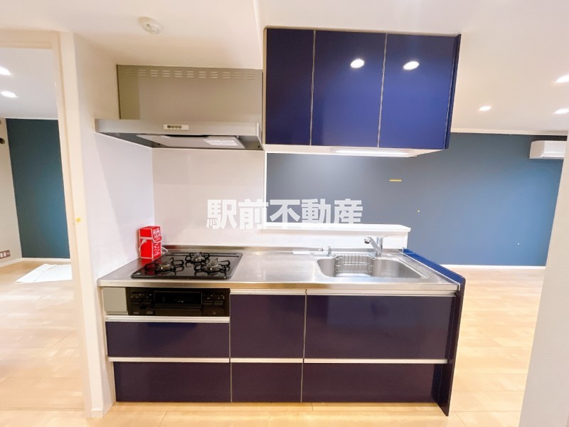 キッチン　同建物別部屋