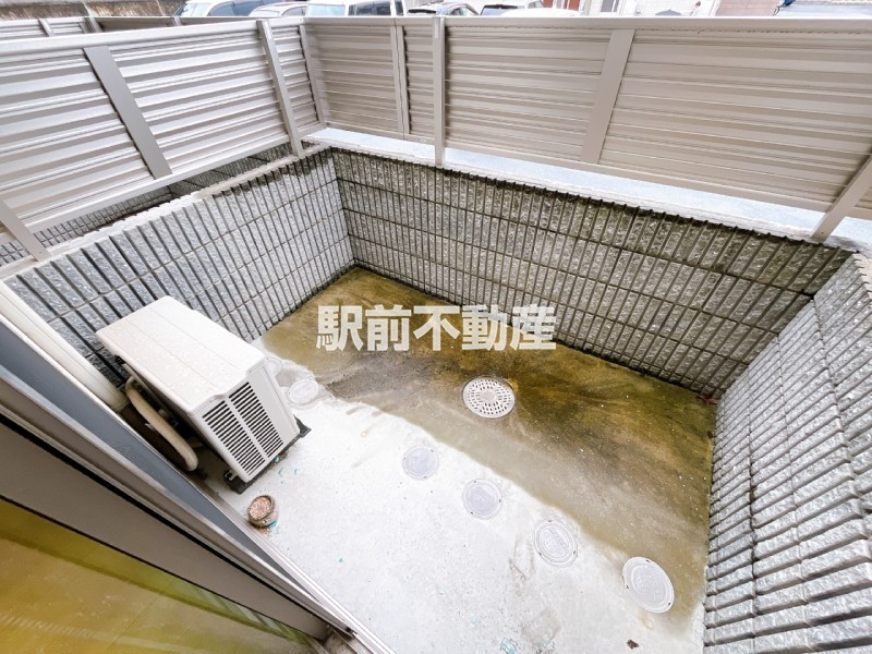 バルコニー　同建物別部屋