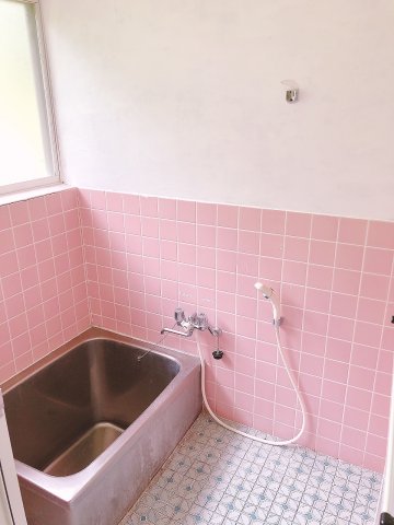 バス・シャワールーム　清潔感のあるきれいな浴室★