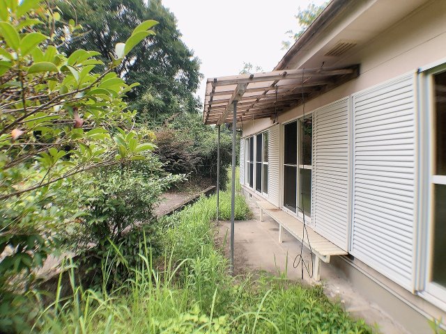 庭　テラス付きで雨の日も安心★