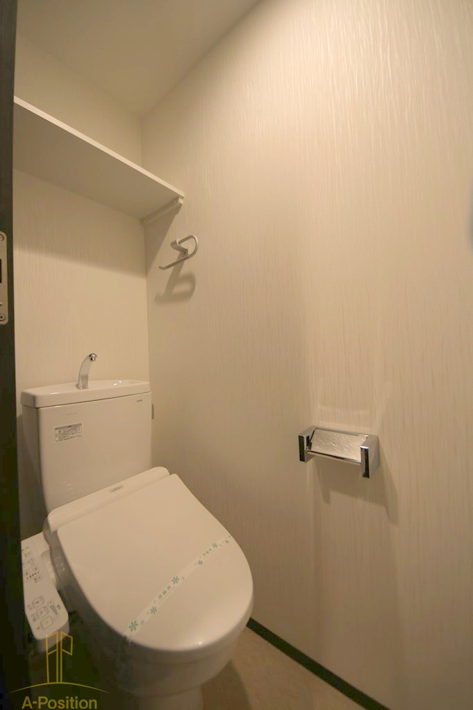 トイレ　プレジオ難波WEST