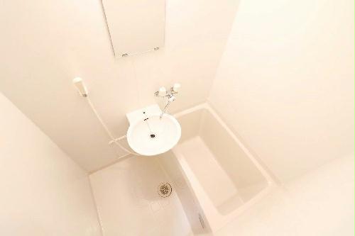 バス・シャワールーム　浴室乾燥機で雨や雪の日でもらくらくお洗濯！