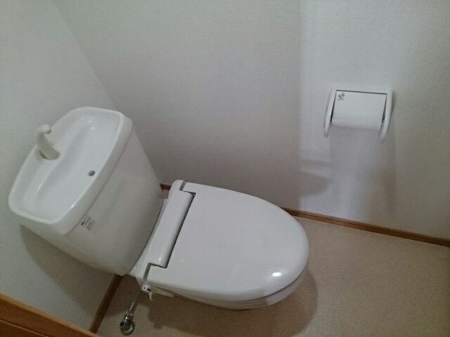 トイレ　落ち着いたトイレです