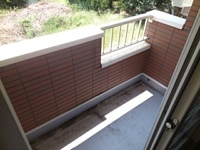 バルコニー　陽当たり良好なバルコニーです