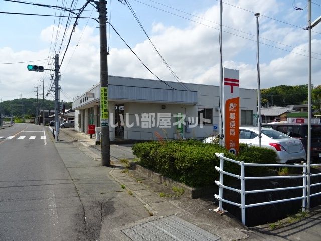 郵便局　白山郵便局（郵便局）まで666m