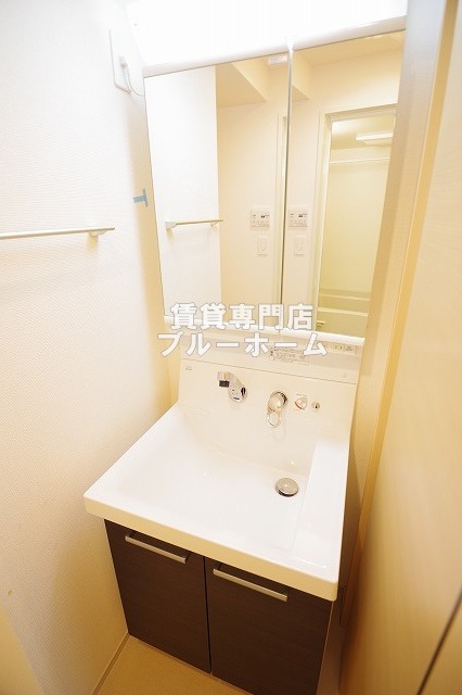 洗面設備　独立洗面台あります！