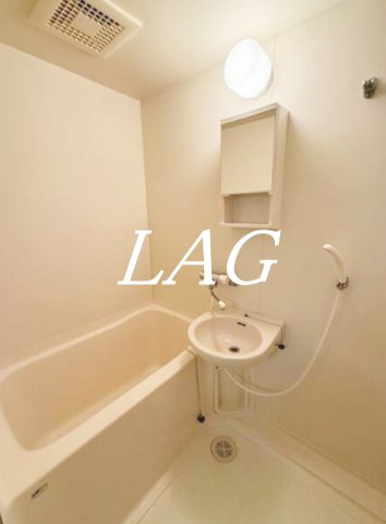 バス・シャワールーム　お風呂です。