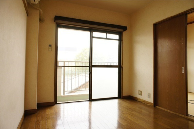 居室・リビング　図面と現状に相違がある場合には現状を優先