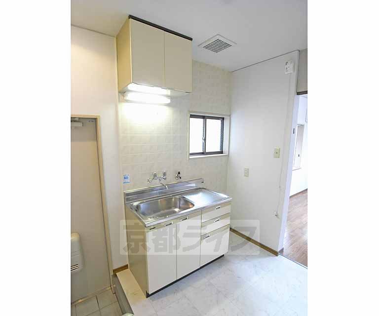 キッチン　使い勝手良好のキッチンです。