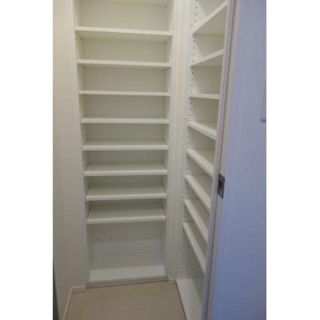 玄関　※写真は同タイプ住戸です。