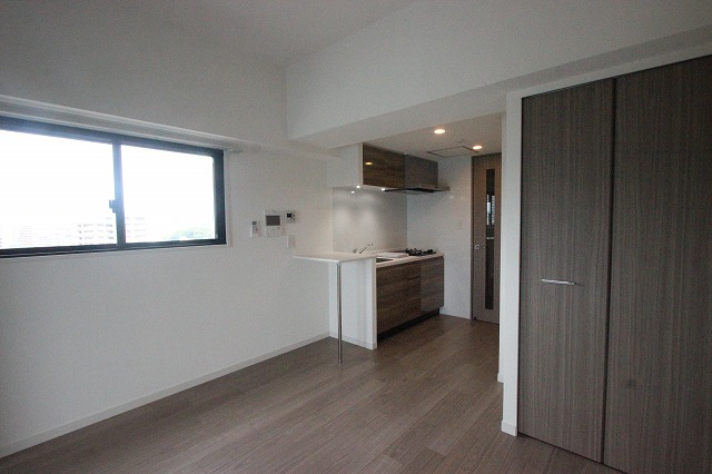 居室・リビング　別号室写真