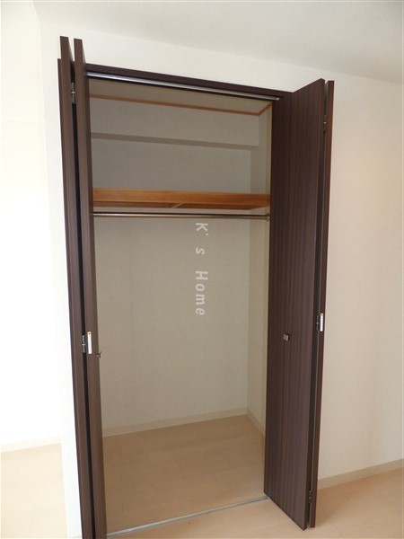 収納　クローゼット・奥行きがあって沢山収納できます！