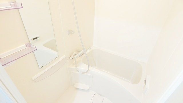 バス・シャワールーム　バスルーム