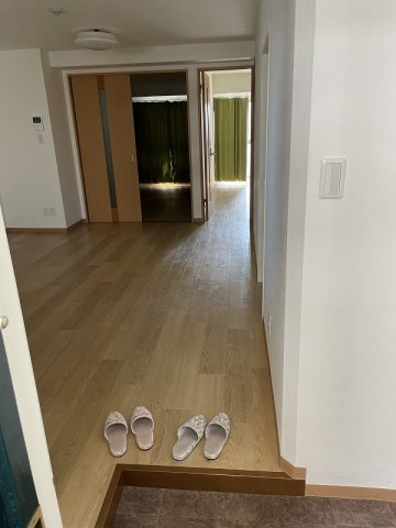 玄関　※別号室参考写真