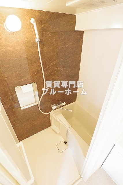 バス・シャワールーム　鏡のあるお風呂！