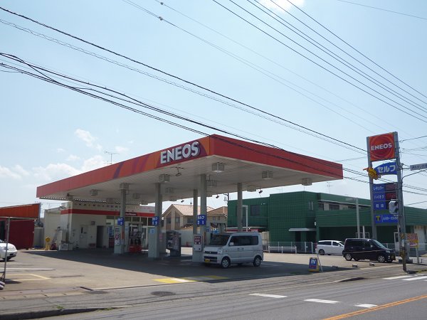 ショッピングセンター　エネオス（ショッピングセンター）まで440m