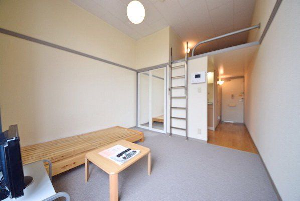 居室・リビング　※家具家電はありません。