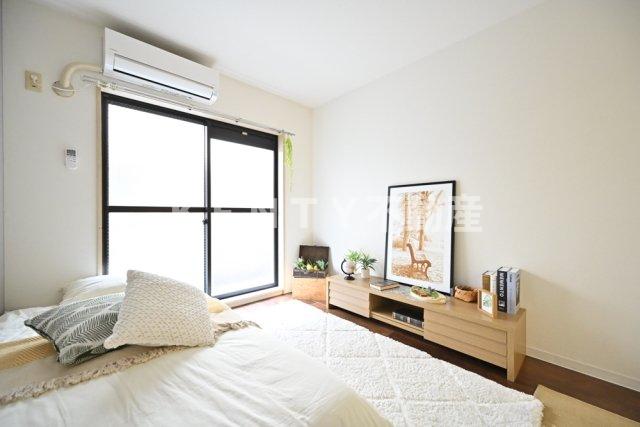 居室・リビング　ゆったり過ごせる居間です