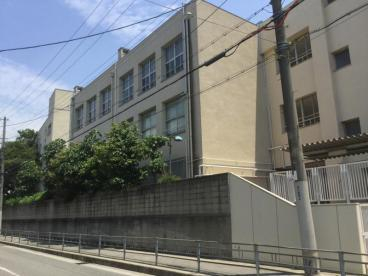 小学校　大阪市立依羅小学校（小学校）まで454m