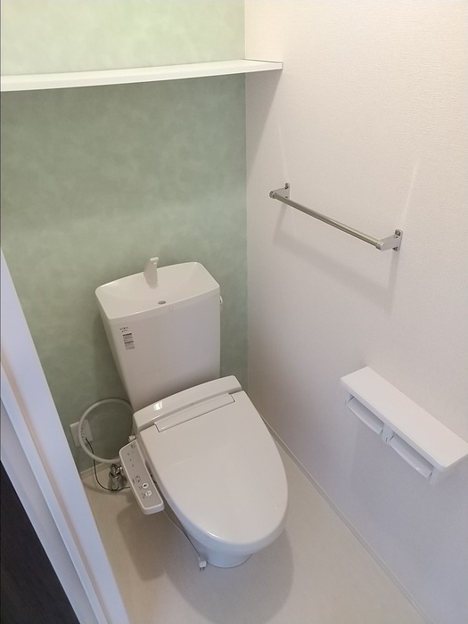 トイレ　温水洗浄暖房便座