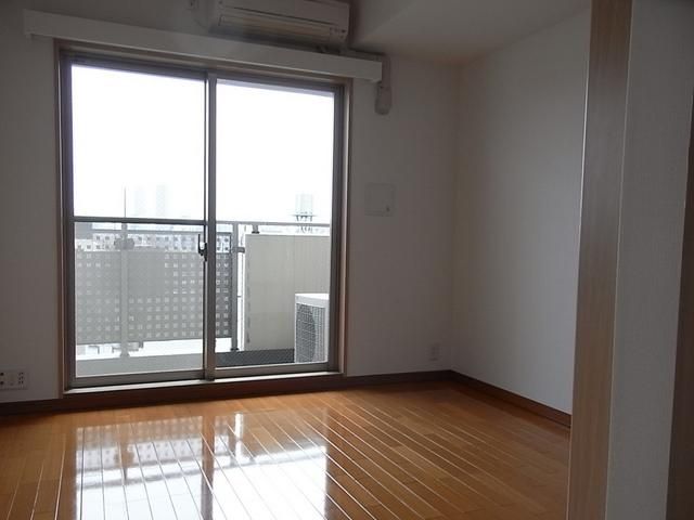 居室・リビング　日当たりの良い居室