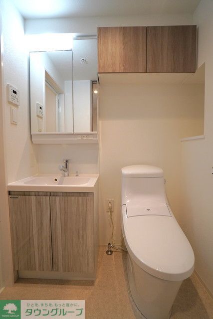 洗面設備　※写真は同タイプ住戸です。