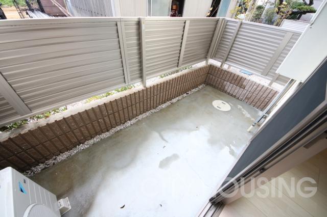 庭　※同タイプ部屋の写真です。