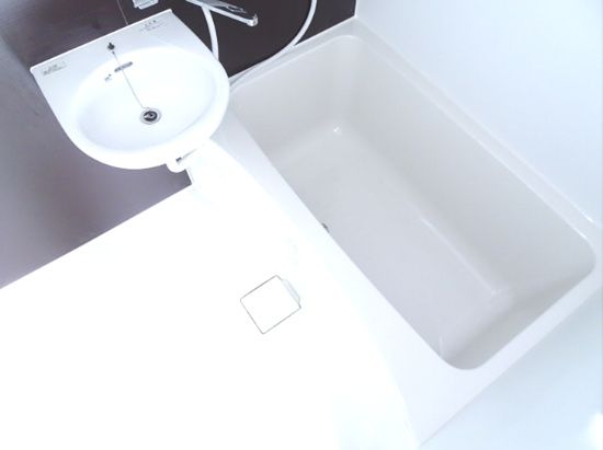 バス・シャワールーム　ゆったり過ごせるお風呂です