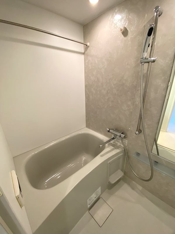 バス・シャワールーム　別号室イメージ