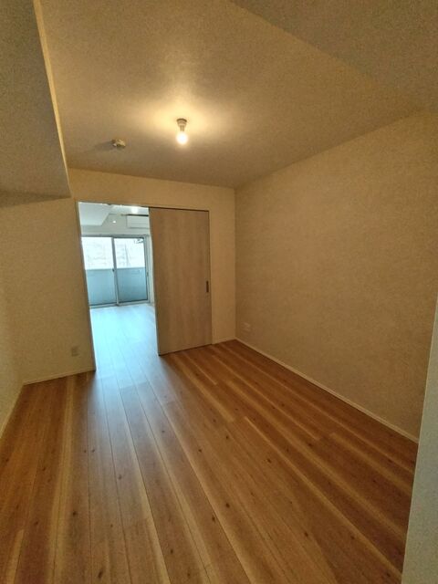 居室・リビング　※別室参考写真。