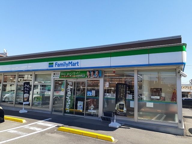 コンビニ　ファミリーマート清武加納店（コンビニ）まで450m